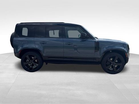New 2026 Land Rover Defender 110 X-Dynamic SE AWD/4WD image 6