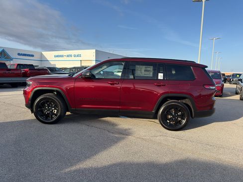 New 2025 Jeep Grand Cherokee L Altitude AWD/4WD image 6