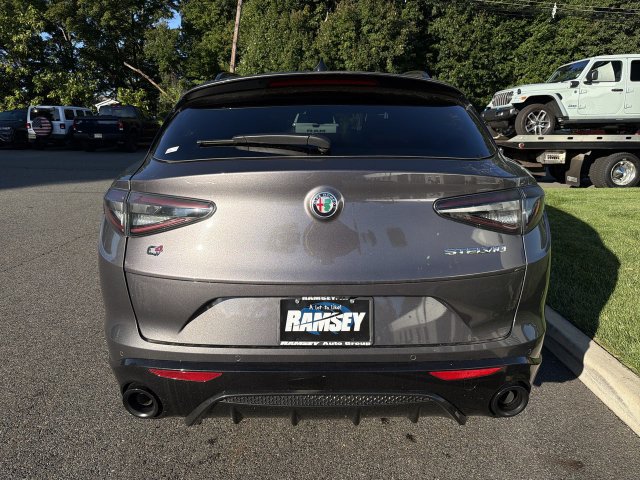 New 2026 Alfa Romeo Stelvio Sprint w/ Convenience Package AWD/4WD image 16
