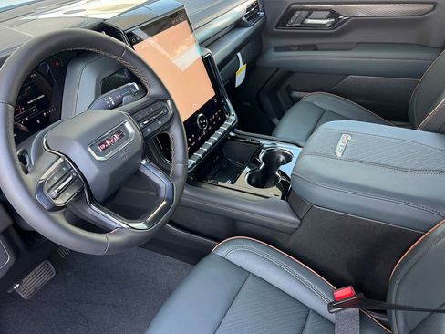 New 2026 GMC Yukon XL AT4 image 8