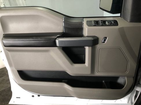 Used 2018 Ford F150 XLT image 27