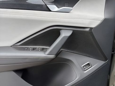 New 2026 Volkswagen Tiguan SE R-Line AWD/4WD image 13