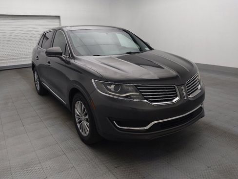 Used 2018 Lincoln MKX Select w/ Select Plus Package FWD image 13