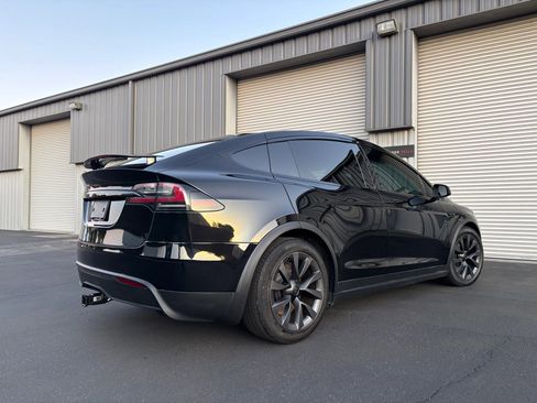 Used 2023 Tesla Model X AWD/4WD image 8