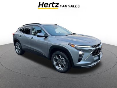 Used 2025 Chevrolet Trax LT