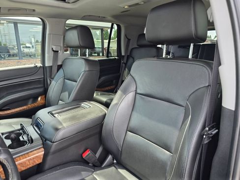 Used 2019 Chevrolet Tahoe Premier w/ RST 6.2L Performance Edition AWD/4WD image 24