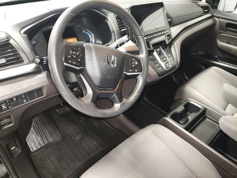 Used 2018 Honda Odyssey EX image 27