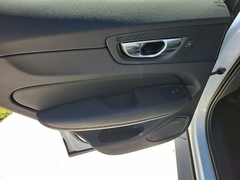 Used 2023 Volvo XC60 B5 Plus w/ Protection Package Premier image 10