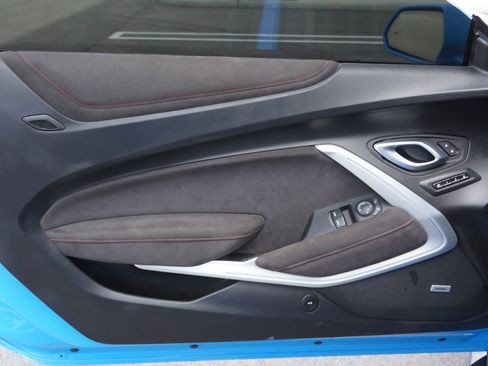 Used 2022 Chevrolet Camaro ZL1 image 25