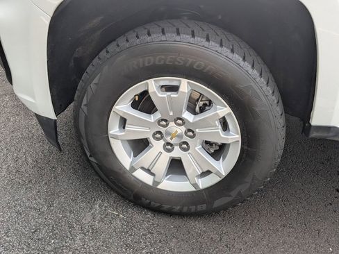 Used 2022 Chevrolet Colorado LT w/ Fleet Safety Package image 26