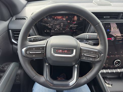 New 2026 GMC Terrain AT4 w/ Technology Package II AWD/4WD image 25