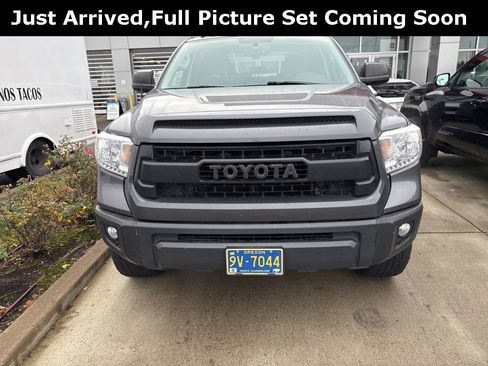 Used 2017 Toyota Tundra SR5 w/ TRD Off Road Package image 1