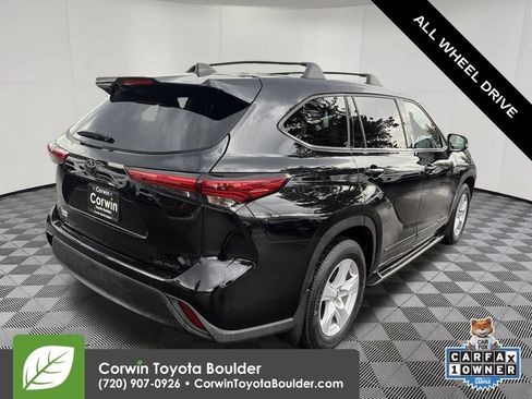 Used 2022 Toyota Highlander LE AWD/4WD image 9