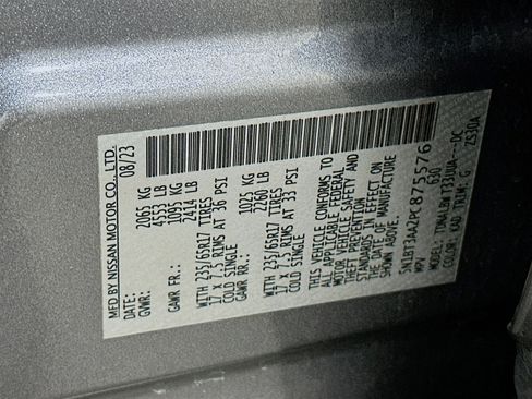 Used 2023 Nissan Rogue S image 12