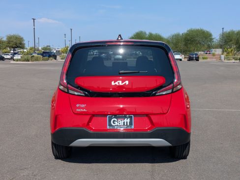 Certified 2024 Kia Soul LX w/ Option Group 015 FWD image 4