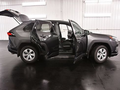 Used 2023 Toyota RAV4 LE AWD/4WD image 28