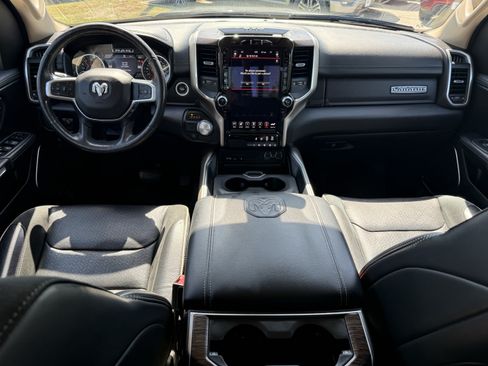 Used 2019 RAM 1500 Laramie RWD image 13
