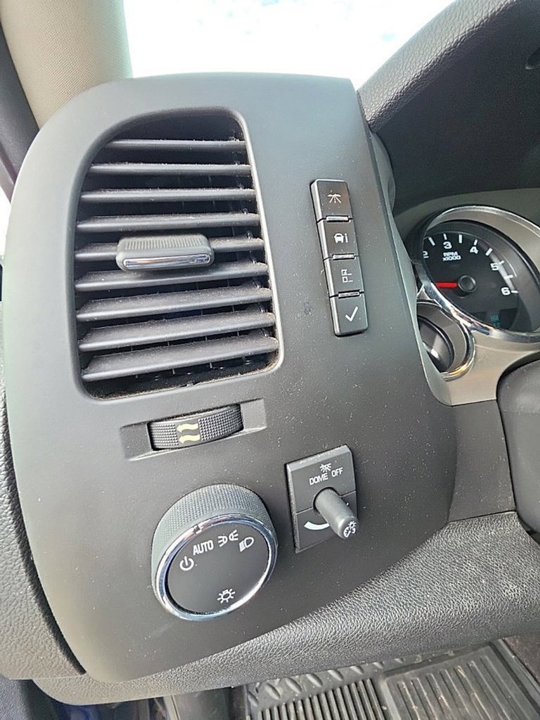 Used 2012 Chevrolet Silverado 1500 LT w/ All-Star Edition AWD/4WD image 14