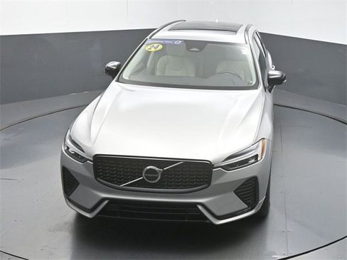 Used 2024 Volvo XC60 B5 Core w/ Protection Package Premier image 20