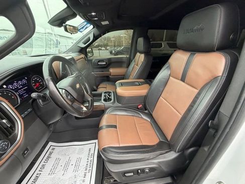 Certified 2020 Chevrolet Silverado 1500 High Country w/ Technology Package AWD/4WD image 38