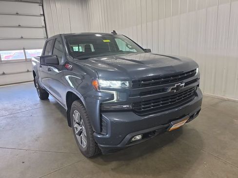 Used 2019 Chevrolet Silverado 1500 RST AWD/4WD image 2