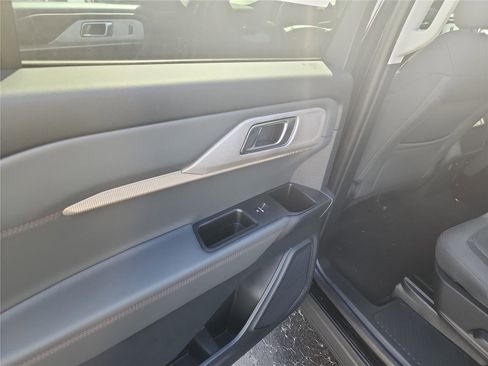 New 2026 Ford Explorer Active image 15