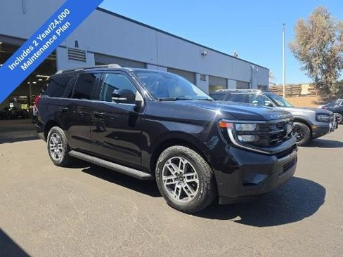 Used 2025 Ford Expedition Active AWD/4WD image 1
