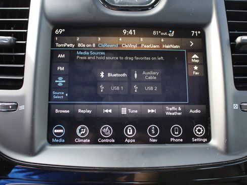 Used 2023 Chrysler 300 S w/ Comfort Group RWD image 22