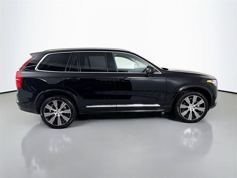 Used 2025 Volvo XC90 B6 Plus w/ Protection Package Premier image 8