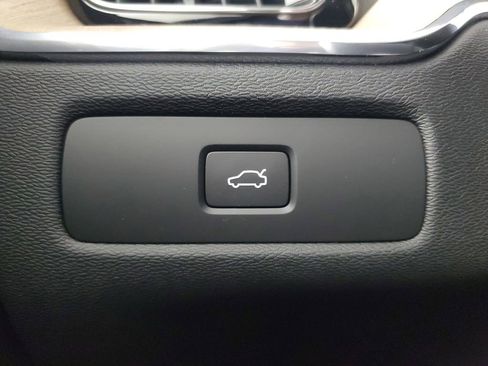 Used 2026 Volvo XC90 B5 Plus w/ Protection Package image 35