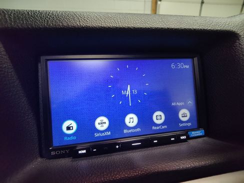 Used 2004 Chevrolet SSR w/ Preferred Equipment Group image 36