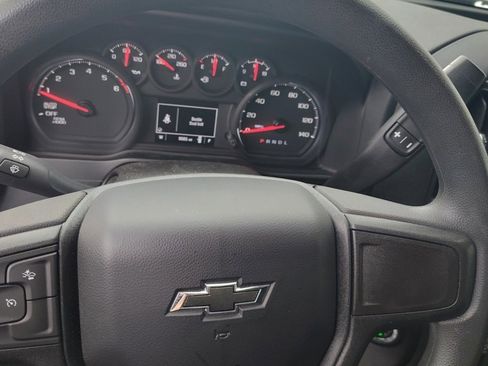 Used 2024 Chevrolet Silverado 1500 Custom w/ Dark Appearance Package image 12