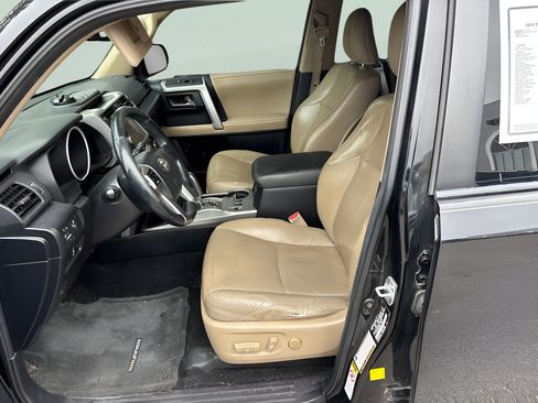 Used 2011 Toyota 4Runner Limited AWD/4WD image 9