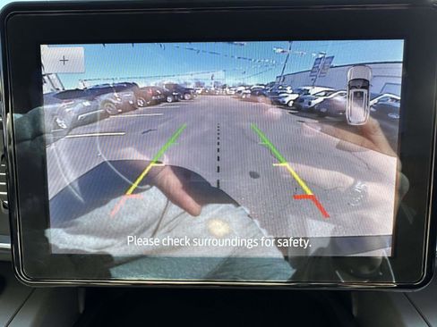 Certified 2022 Ford Explorer XLT w/ Equipment Group 202A image 23