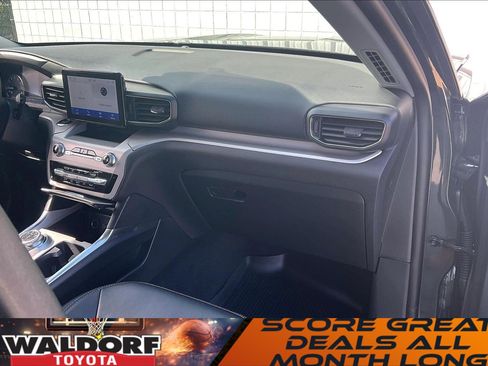 Used 2024 Ford Explorer XLT w/ Equipment Group 202A image 21