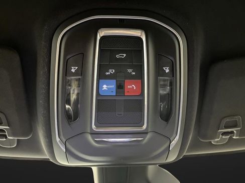 Used 2024 Jeep Grand Cherokee Limited w/ Trailer Tow Package image 26