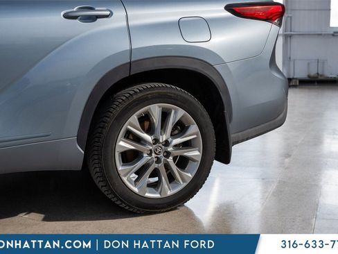 Used 2022 Toyota Highlander Limited image 29