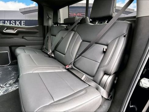 New 2026 GMC Sierra 1500 SLT w/ SLT Premium Package image 11