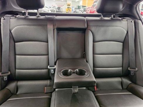 Used 2018 Chevrolet Cruze Premier FWD image 13