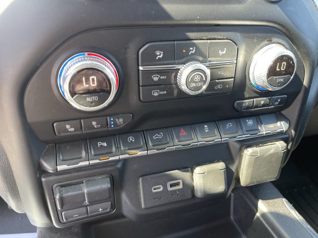 Used 2019 GMC Sierra 1500 SLT w/ SLT Premium Package AWD/4WD image 18