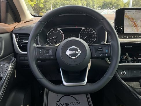 Used 2023 Nissan Rogue SL w/ SL Premium Package FWD image 42