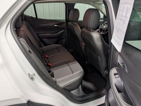 Used 2025 Buick Encore GX Preferred AWD/4WD image 25