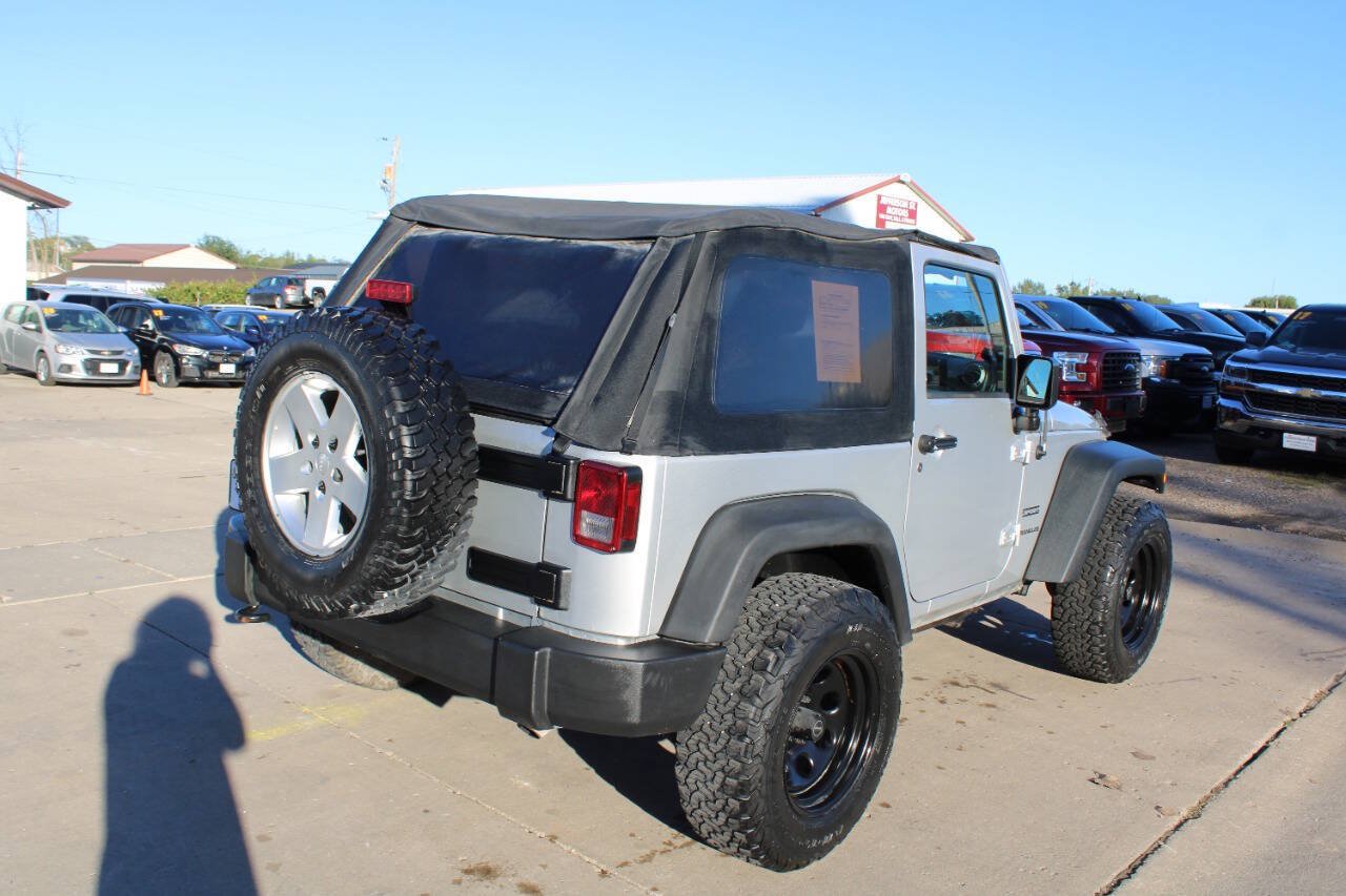 Used 2011 Jeep Wrangler Sport AWD/4WD image 8