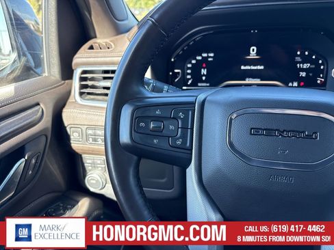 Used 2023 GMC Yukon Denali image 30