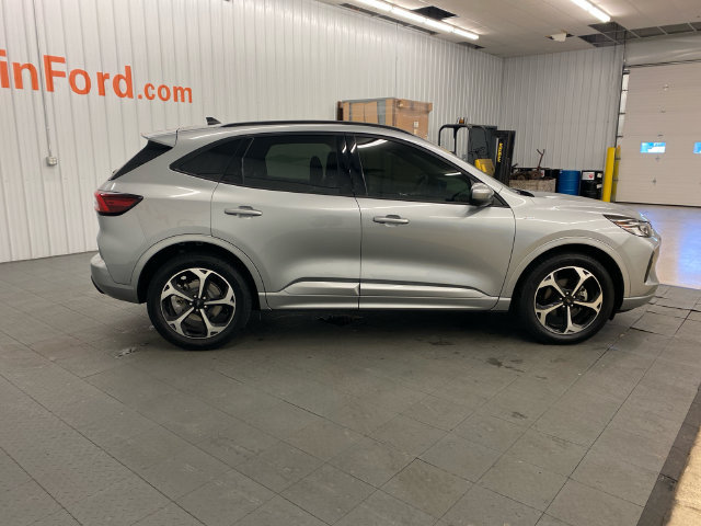 Used 2023 Ford Escape ST-Line Select w/ Tech Pack #2 AWD/4WD image 20