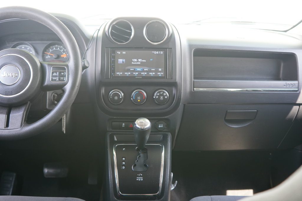 Used 2015 Jeep Patriot Sport w/ Power Value Group FWD image 21