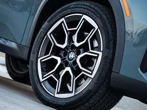 Certified 2024 BMW X2 xDrive28i image 9