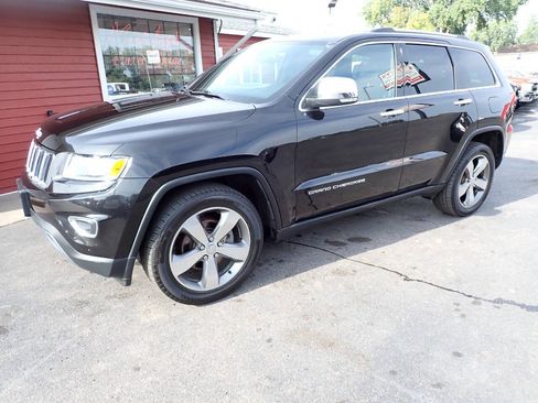 Used 2015 Jeep Grand Cherokee Limited w/ Trailer Tow Group IV AWD/4WD image 3