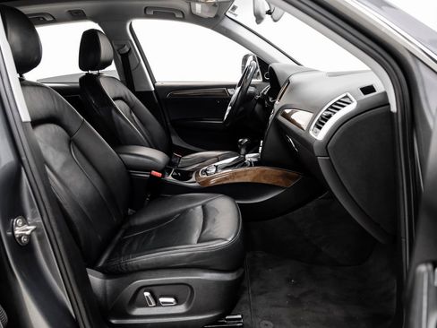 Used 2016 Audi Q5 2.0T Premium Plus w/ Technology Package image 46