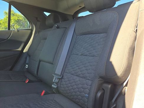 Used 2021 Chevrolet Equinox LT w/ Driver Convenience Package FWD image 9